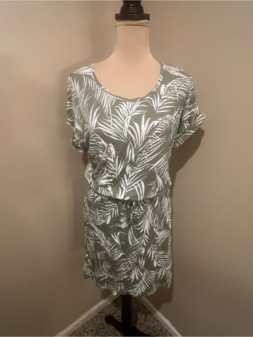 Hilary Radley Light Olive/white Fern Print Mini Dress Drawstring Waist, small